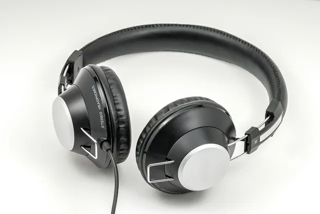 2001 Audio Video